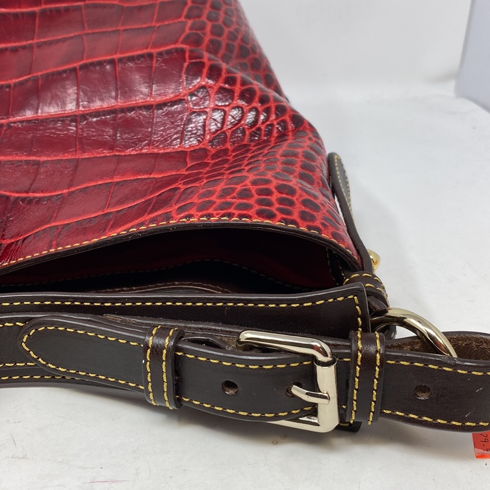 ❤️Dooney & Bourke Red Croc Embossed Leather Hobo Bag. - Picture 11 of 13